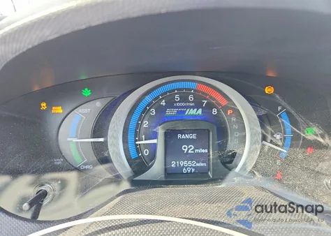 2010 Honda Insight Ex from USA, damaged, VIN JHMZE2H72AS038257